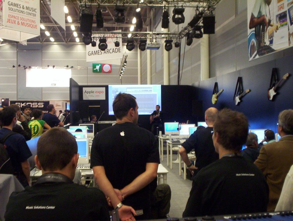 photo_apple_expo_22-09-2005_29
