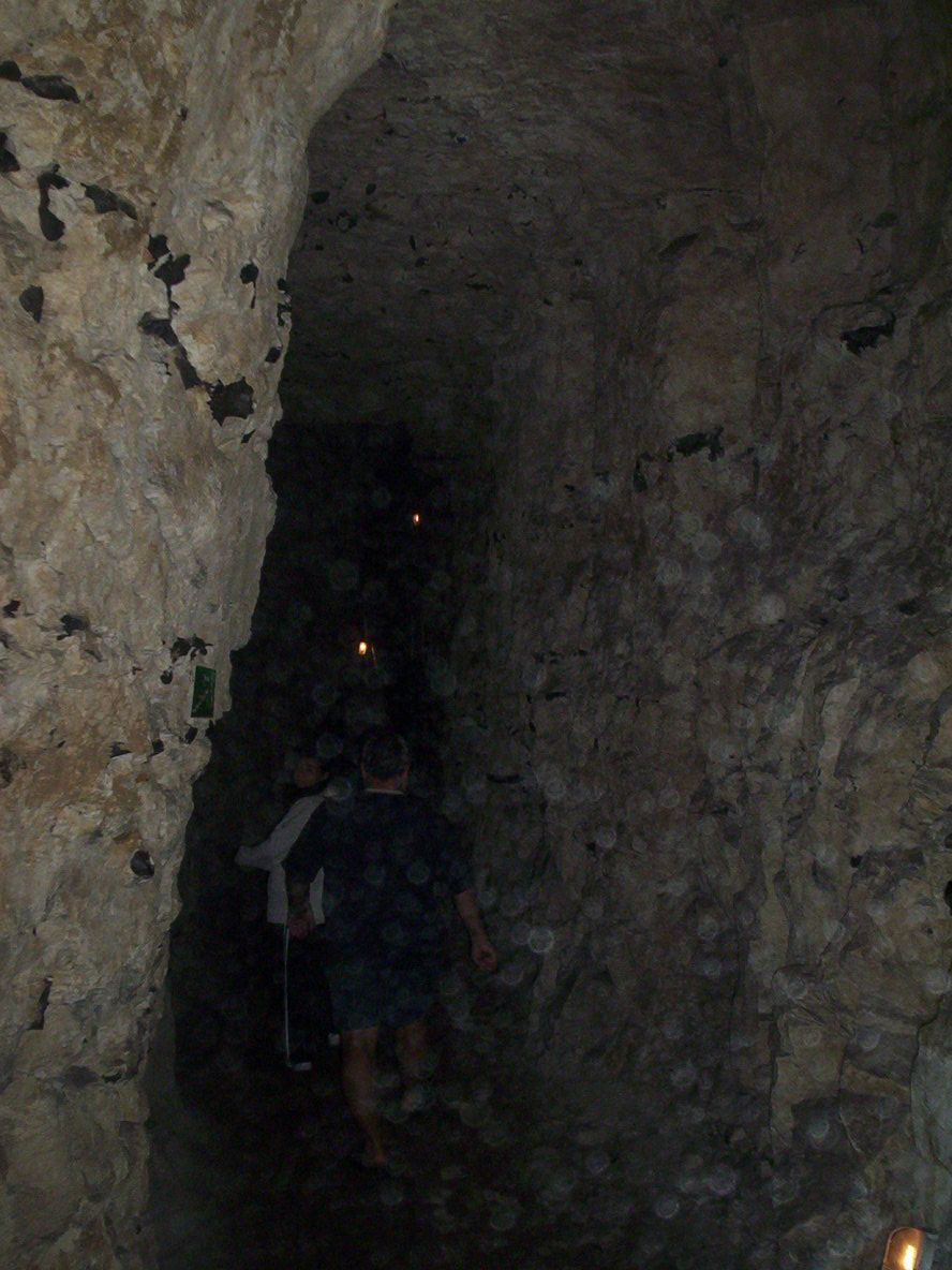 photo_grotte_de_naours_29-08-2005_019