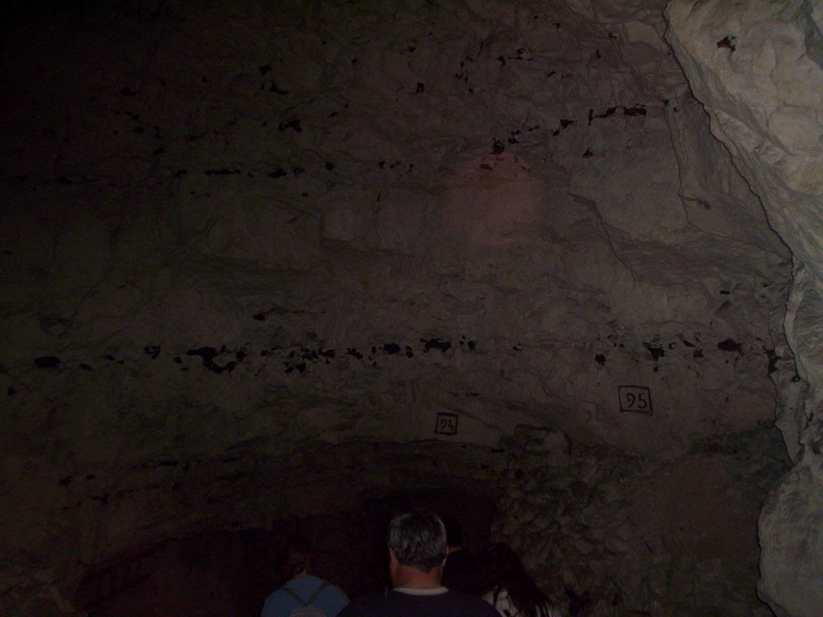 photo_grotte_de_naours_29-08-2005_025