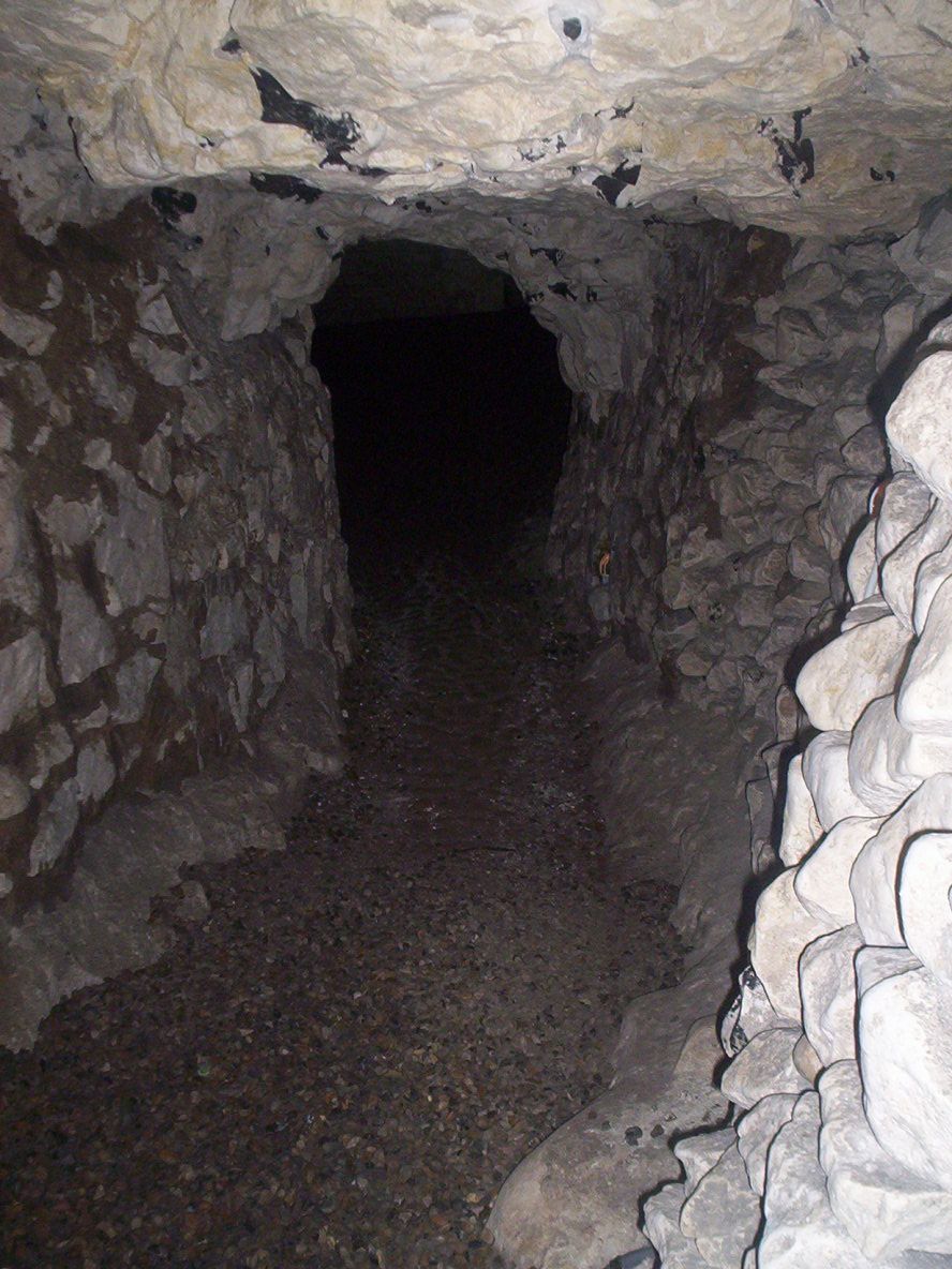 photo_grotte_de_naours_29-08-2005_041