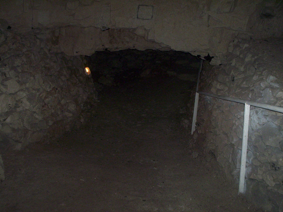 photo_grotte_de_naours_29-08-2005_046