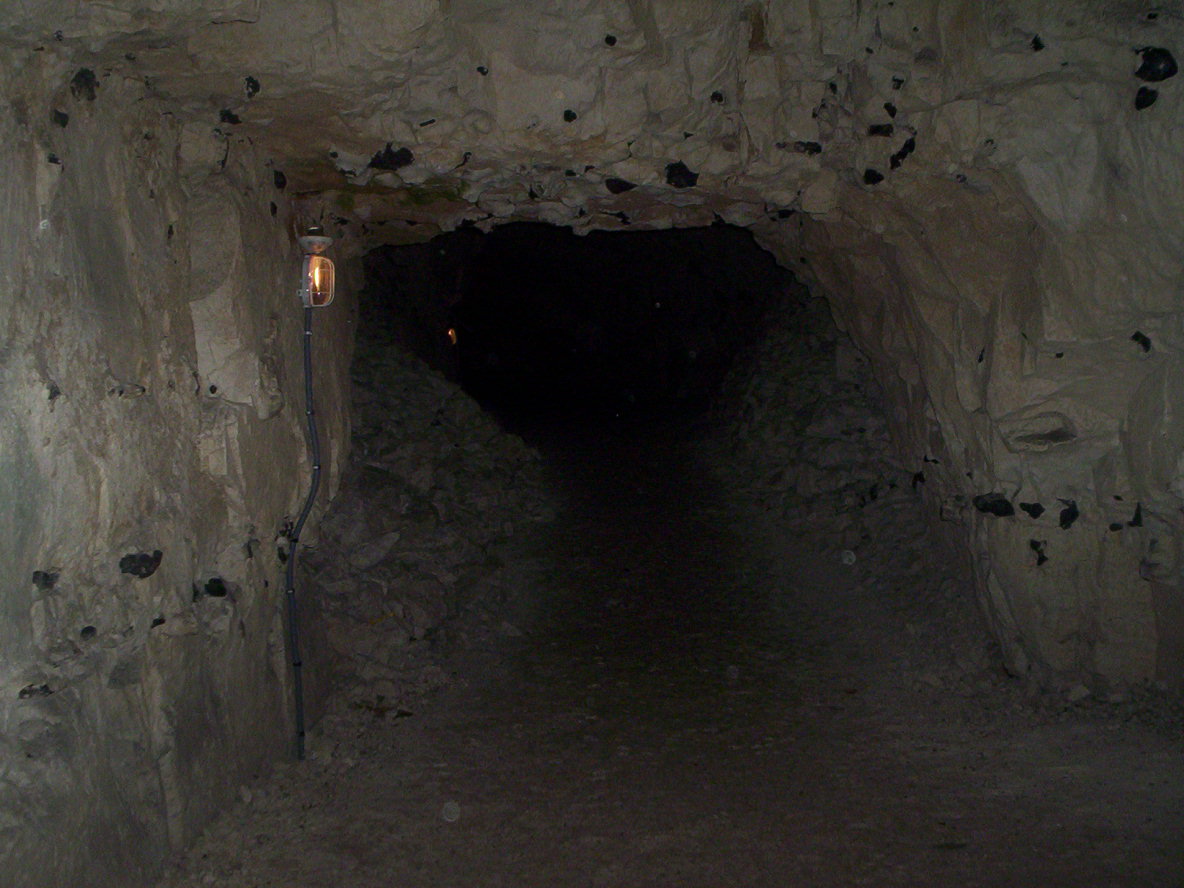 photo_grotte_de_naours_29-08-2005_048