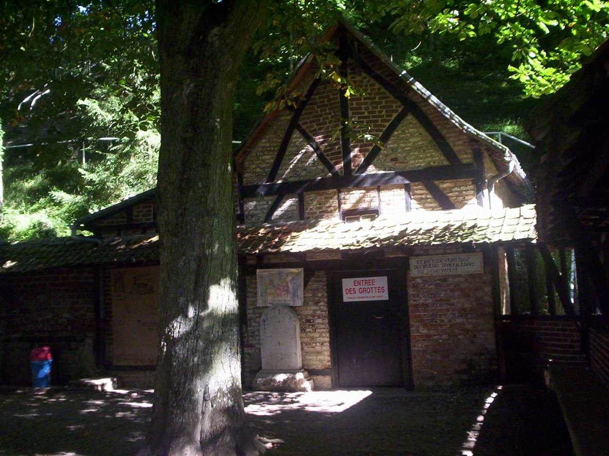 photo_grotte_de_naours_29-08-2005_081