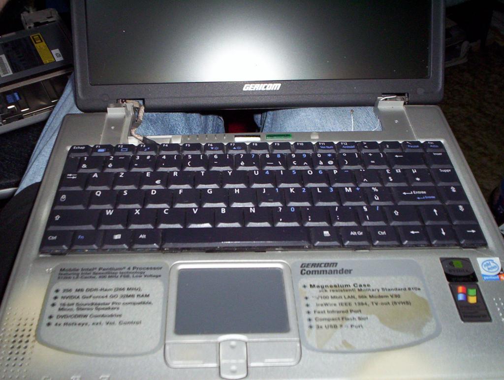 photo_demontage_portable_gericom_13-02-2005_03