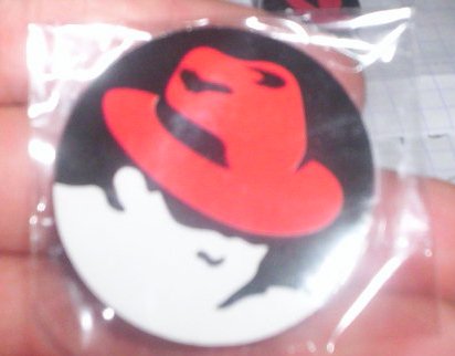magnet_red_hat