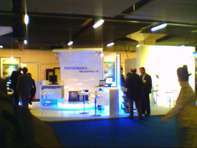 photo_solutions_linux_paris_avec_loox_02-01-2005_010